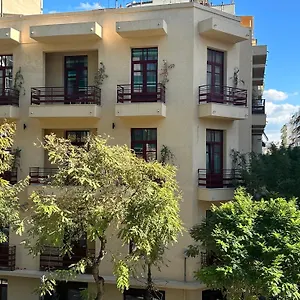The Maroon Bottle Luxury 4* Saloniki